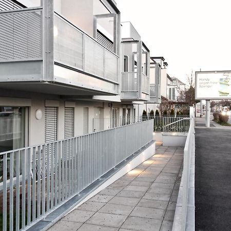 Yellow Flower Apartment With Pool - 5 Min To Lake Wien Exteriör bild