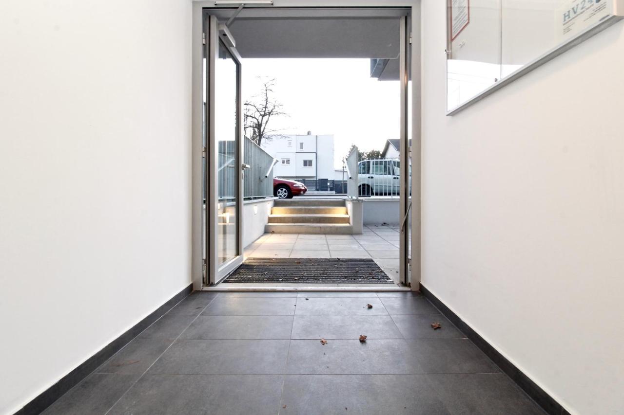 Yellow Flower Apartment With Pool - 5 Min To Lake Wien Exteriör bild